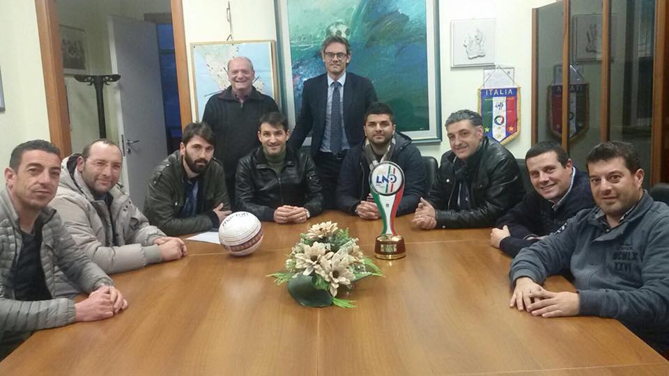 Il delegato C5 Della Torre con il presidente del CR Calabria Mirarchi e i rappresentanti delle finaliste della Coppa Italia 2018