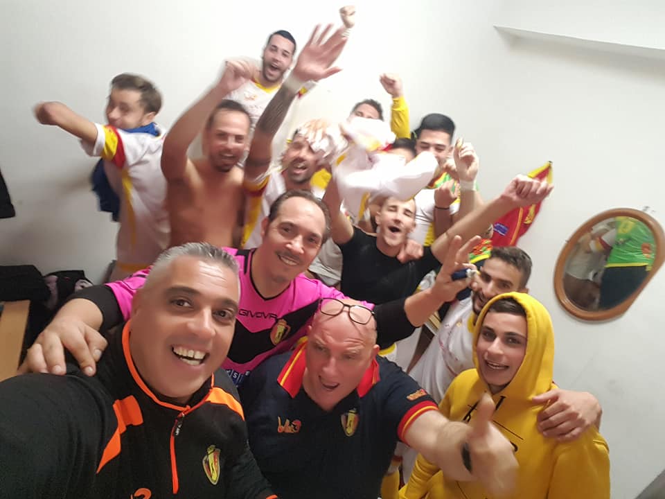 Selfie vittoria dell'Enotria Five Soccer