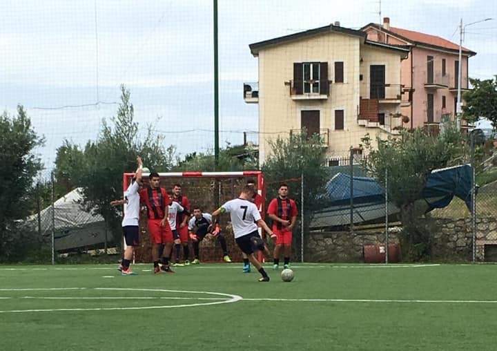 GIRONE C. Azione di gioco Domenico Sport-Roglianese